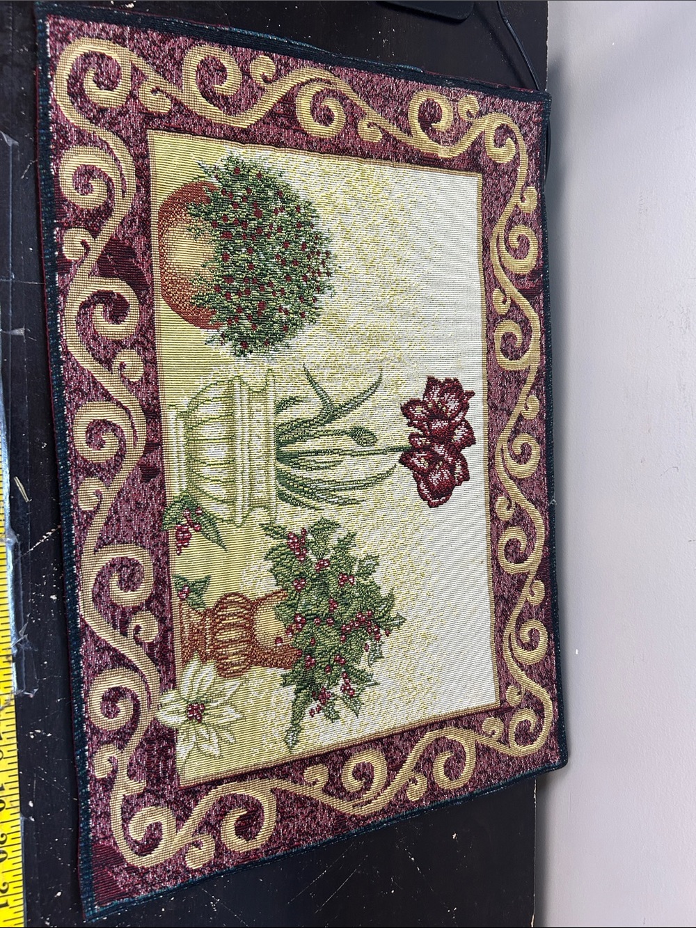 Christmas Topiary Tapestry Placemats Burgundy Gold Holiday Décor set of 4 - Picture 8 of 9